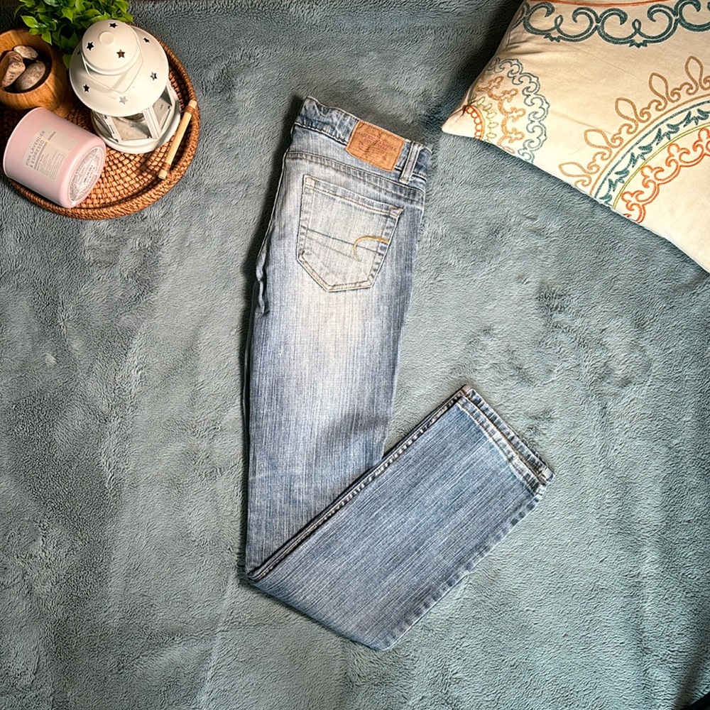 **American Eagle Slim Straight Cut Jeans - Size 0**